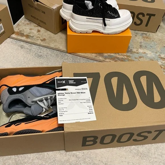 Like New Men’s Size 9 (Euro Sz 42.5) Yeezy Boost 700 Sneakers In Wash Orange - Picture 17 of 17
